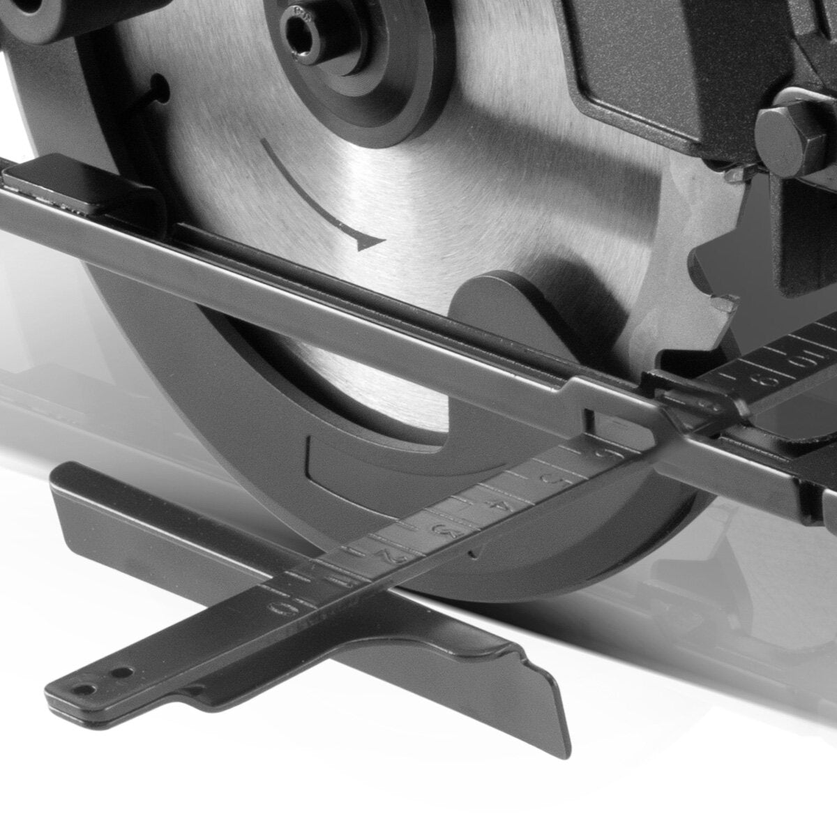 STAHLWERK AKS-20 ST cordless circular saw brushless technology with 900 watts and 4,500 rpm for cutting wood, PVC, MDF, plywood and other materials