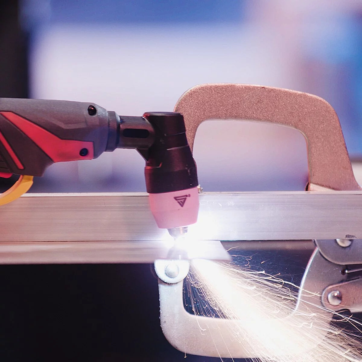 STAHLWERK welding machine CTM-416 Puls Pro fully equipped 6-in-1 inert gas welding machine | Inverter with 160 A, pulse function for aluminum and 40 A plasma cutter CUT | TIG | MIG MAG | PULSE | MMA | FLUX