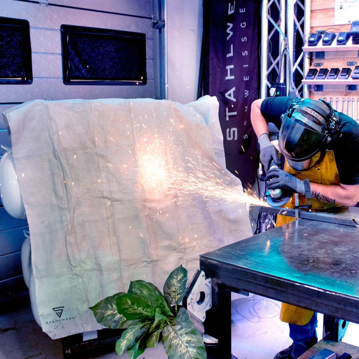 STAHLWERK welding protective blanket / welding blanket / splash protection blanket / welding mat made of real leather 140 x 200 cm