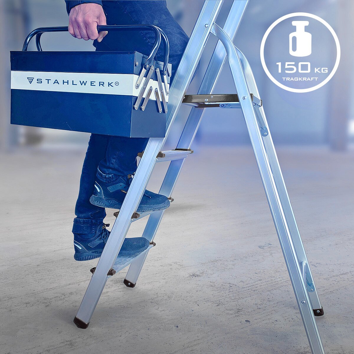 STAHLWERK step ladder HL-4 ST 150 kg, 4 steps, standing height 78 cm, aluminum ladder / folding ladder / step ladder / multi-purpose ladder with non-slip rungs including 7 year manufacturer's guarantee