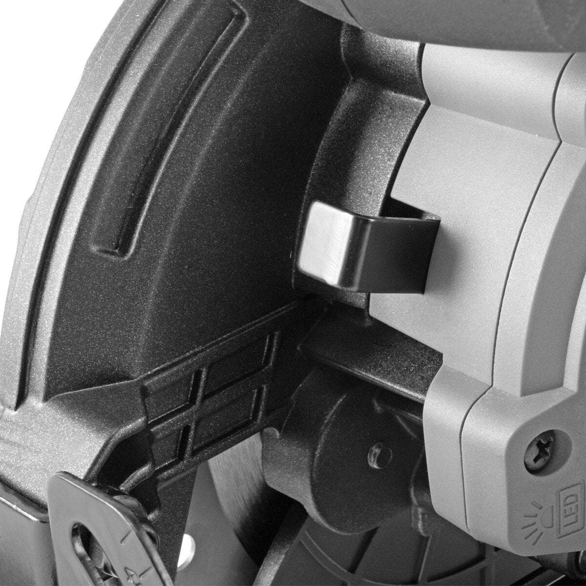 STAHLWERK AKS-20 ST cordless circular saw brushless technology with 900 watts and 4,500 rpm for cutting wood, PVC, MDF, plywood and other materials