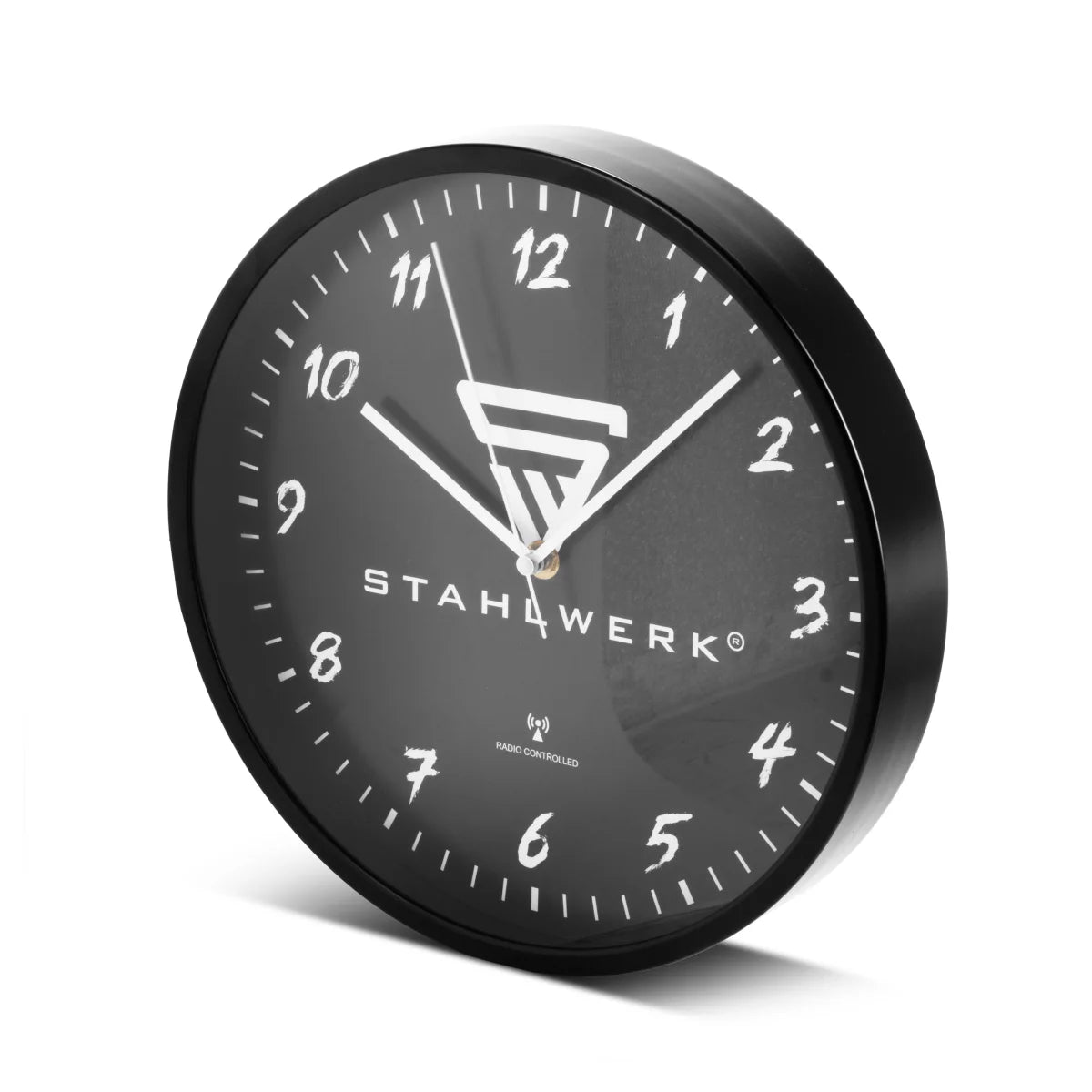 STAHLWERK wall clock 30 cm black workshop clock | Radio controlled clock | Radio wall clock | Office clock | Kitchen clock with aluminum housing and RCC movement