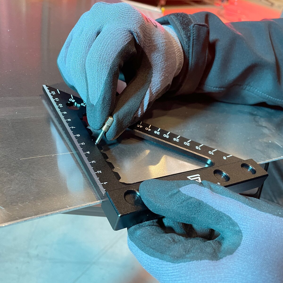Triángulo angular STAHLWERK con tope y aguja para marcar, regla angular métrica de aluminio Pruebe el triángulo cuadrado | Escuadra de carpintero para medir, marcar, marcar y dibujar con precisión