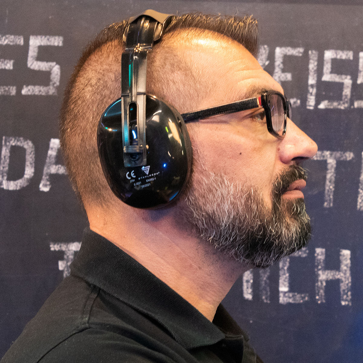 STAHLWERK work safety set AS-3 with scratch-resistant safety glasses and hearing protection for safe work in the workshop