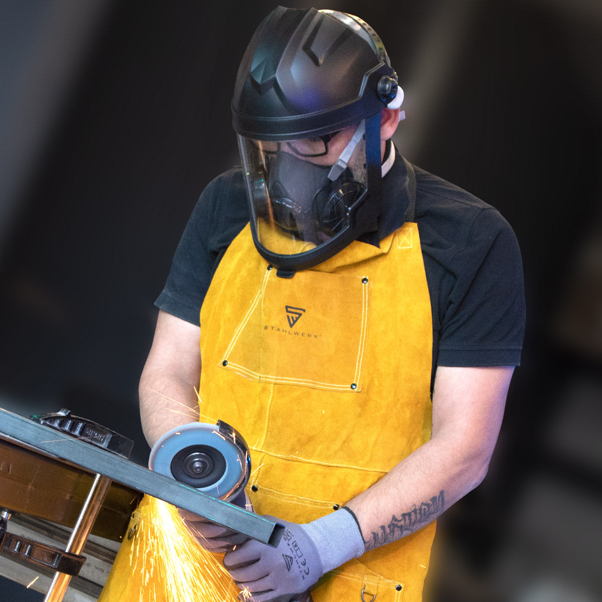 STAHLWERK Schleifmaske - Perfekter Schutz bei Schleifarbeiten und spanabhebenden Arbeiten - 2 mm dicke Schutzscheibe